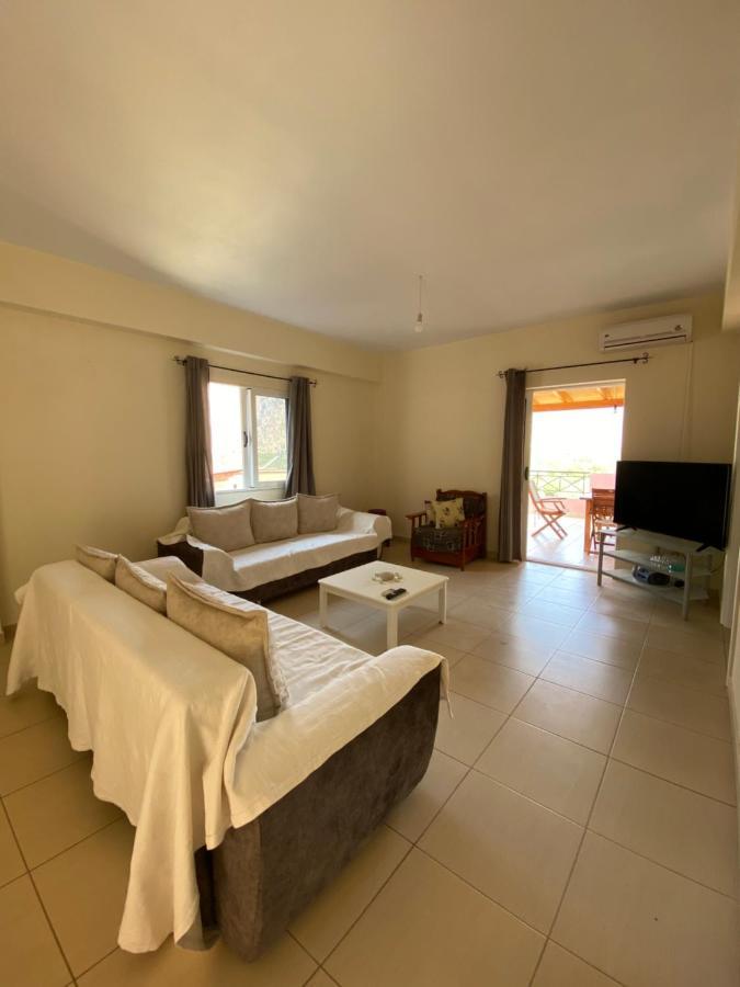 Gkiko'S Guest House Qeparo Extérieur photo